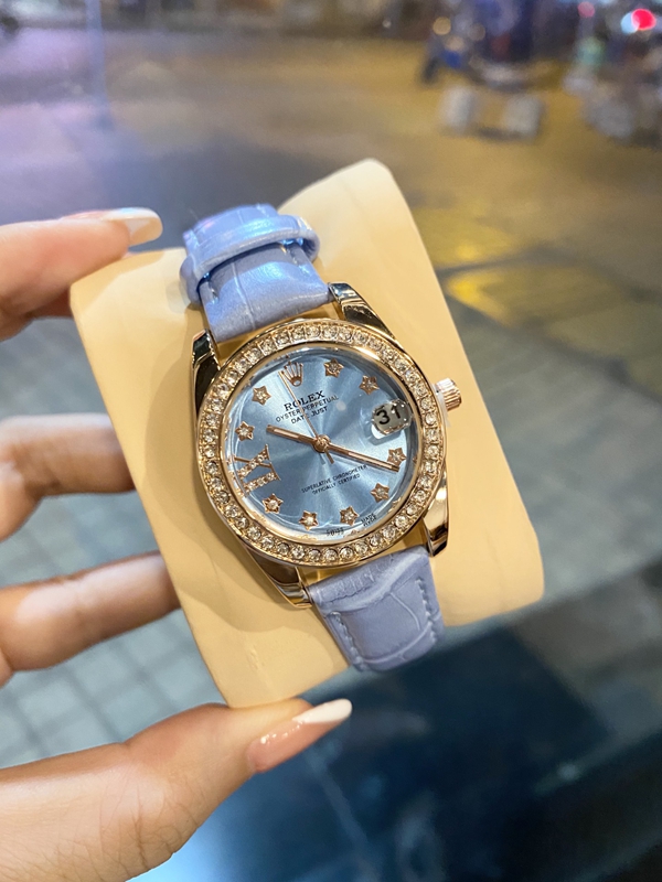 ブランド時計背面デザイン